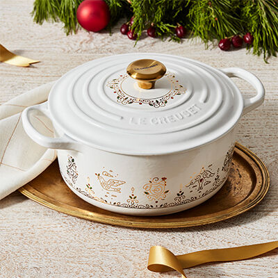 Cast Iron Noel Signature Round Casserole | Le Creuset®